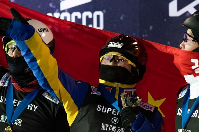 炸金花单机-空中技巧世界杯中国混团再夺金 徐梦桃练兵三周台